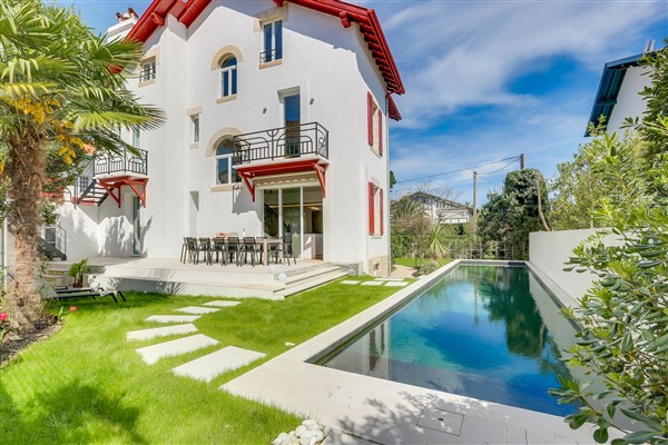 Maison Hurley in France