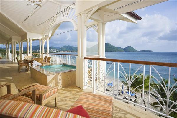 Ocean Pool Villa Suite - Caribbean