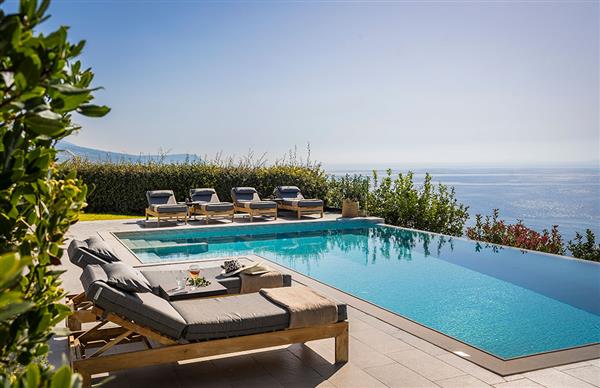 Trapezaki Bay in Kefalonia
