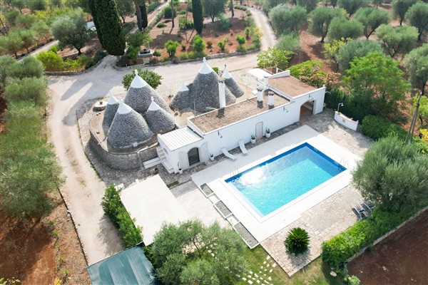 Trullo Ava in Ceglie Messapica, BR, Italy