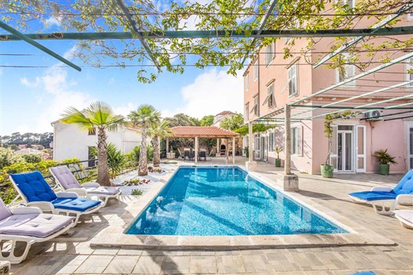 Villa Adriatic Pearl in Croatia