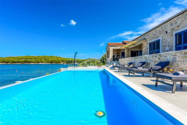 Villa Akira - Croatia
