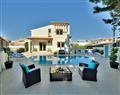 Enjoy a leisurely break at Villa Alice; Gale, Albufeira; Algarve