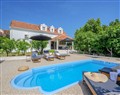 Villa Altina in Milna - Croatia