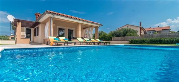 Villa Amalia, Pula, Istria