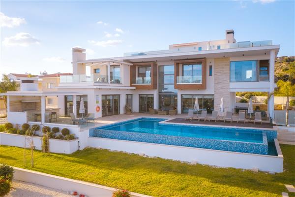 Villa Avyana in Peyia, Paphos - Cyprus