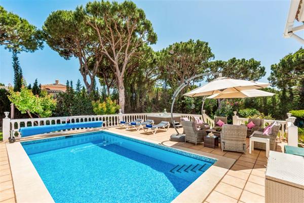 Villa Bugainvillas in Calahonda, Costa del Sol