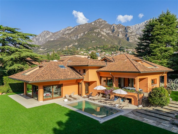 Villa Cadone in Mandello del Lario LC, Lago Di Como, Italy