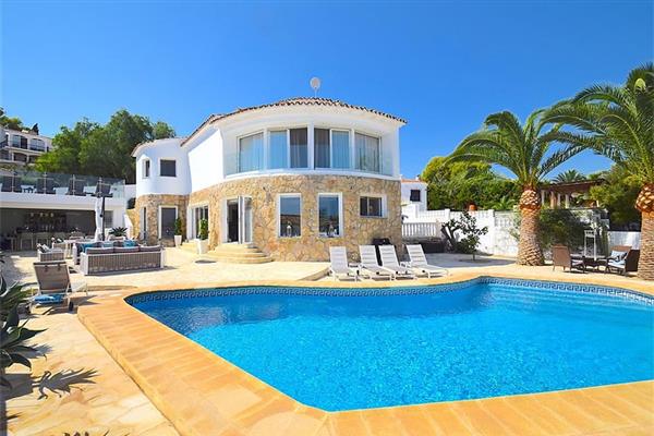 Villa Casa Luisa in Altea, Costa Blanca - Destinations sleeps 10