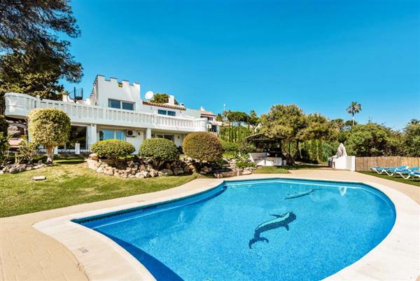 Villa Casillo in Estepona, Costa del Sol - Málaga