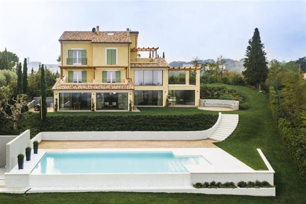 Villa Castelletto, Italy