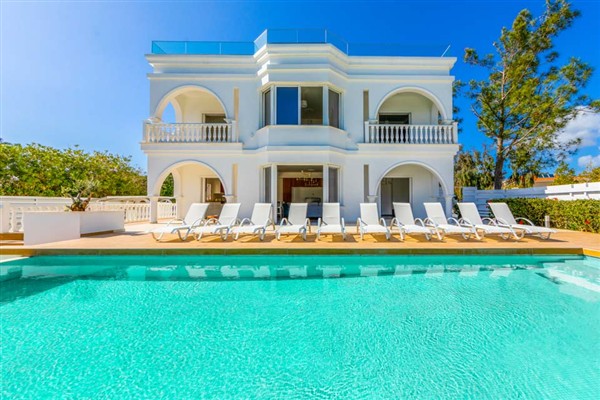 Villa Cecilia Coral, Coral Bay, Paphos Region