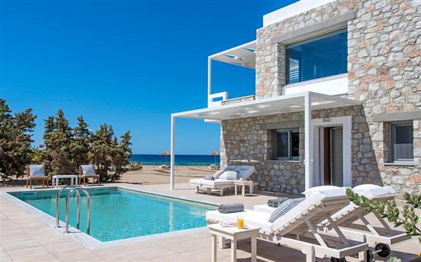 Villa Cedar in Crete