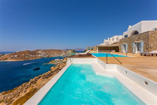 Villa Cole in Southern Aegean