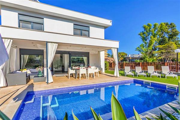 Villa Cosins in Alcudia, Majorca - Illes Balears