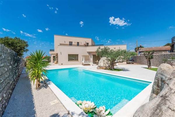 Villa Crystal Opal in Pula, Istria - Croatia