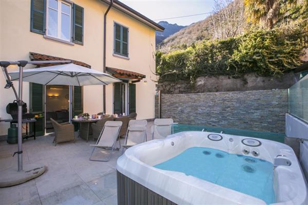 Villa Della Pace in Lake Como, Italy - Provincia di Como