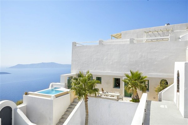 Villa Firo in Santorini
