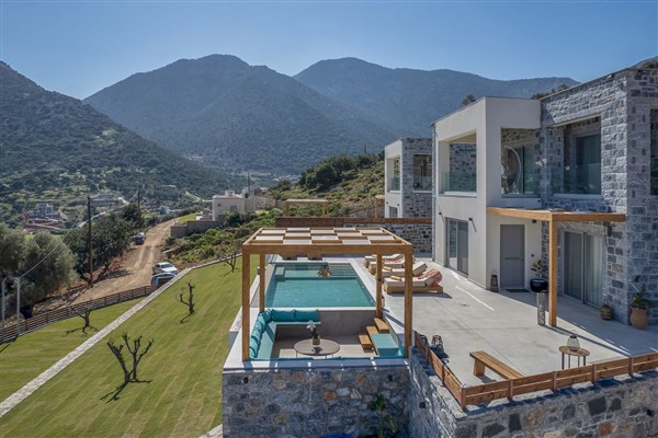 Villa Galaxy in Vlichada, Greece