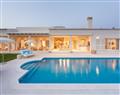 Enjoy a leisurely break at Villa Gale Hibiscus; VILA VITA; Portugal