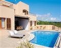 Take things easy at Villa Garrovers de S'horta; S'Horta, Cala d'Or; Mallorca