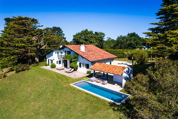 Villa Getaria in Aquitaine Coast, France