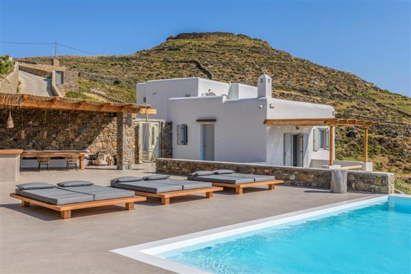 Villa Giona in Southern Aegean