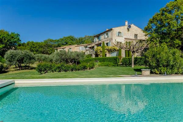 Villa Gordes in Provence-Alpes, France - Vaucluse