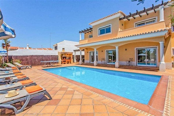 Villa Helene Norvilla in Portugal