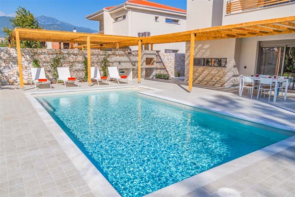 Villa Helios Olympus in Greece