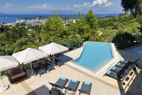 Villa Hexagon in Ionian Islands
