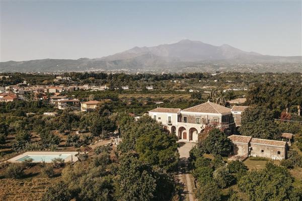 Villa Il Chiostro in Sicily, Italy - Città metropolitana di Catania
