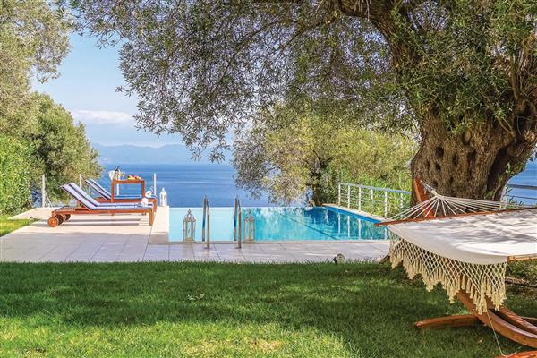 Villa Iliachtis from James Villas. Villa Iliachtis is in Paliouri ...