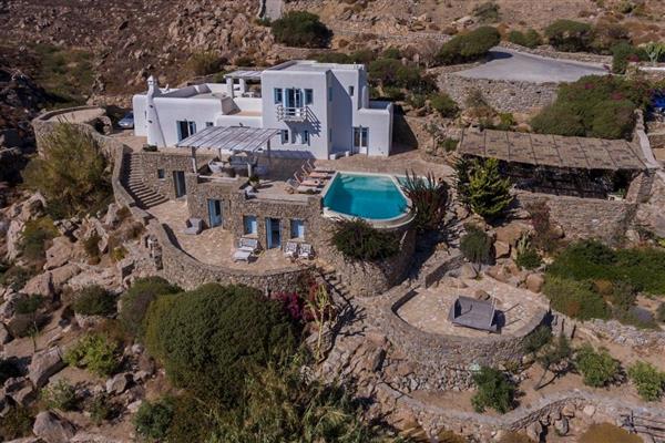Villa Isidore in Southern Aegean