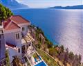 Take things easy at Villa Kristal; Omis; Dalmatia