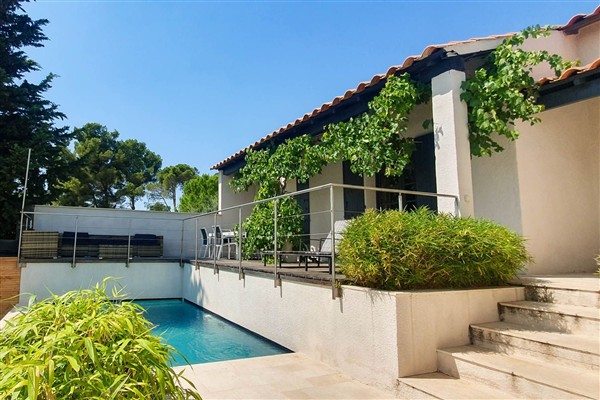 Villa Le Perroquet in France