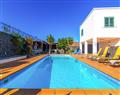 Take things easy at Villa Leonard; Playa Blanca; Lanzarote