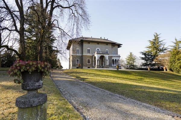 Villa Luce in Provincia di Lecco