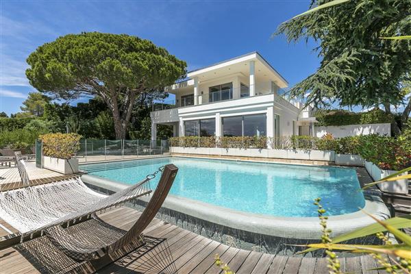 Villa Mendigote in Cannes, France - Alpes-Maritimes
