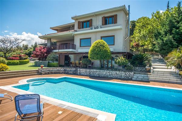 Villa Nerantzies in Western Greece