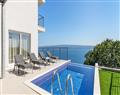 Enjoy a leisurely break at Villa Padine; Omis; Dalmatia