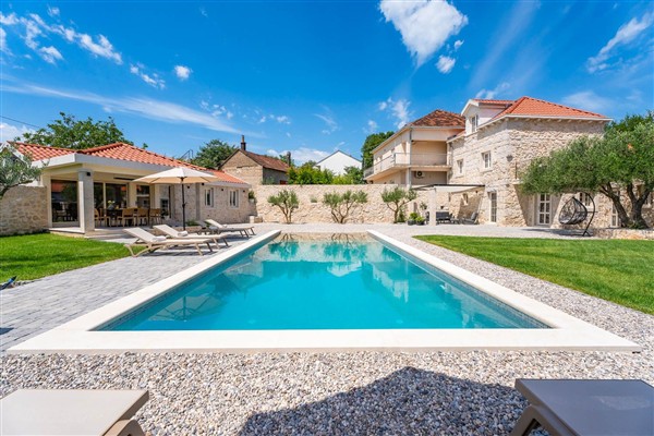 Villa Peria in Zmijavci, Croatia