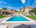 Villa Peria in Zmijavci - Croatia