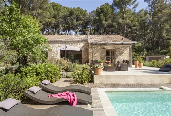 Villa Pinede in Provence-Alpes, France - Vaucluse