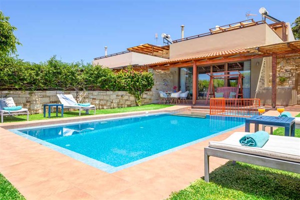 Villa Portokalia Platanias in Crete