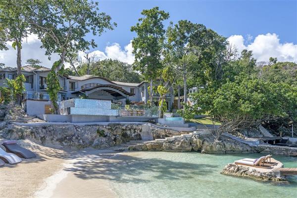 Villa Rios in Jamaica with hot tub - villas in Caribbean