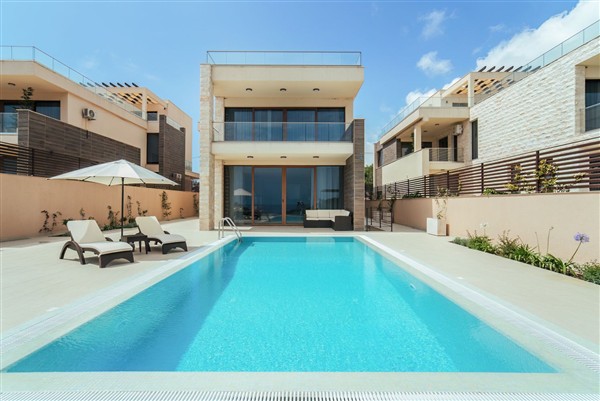 Villa Sanjarenje in Krimovica, Montenegro