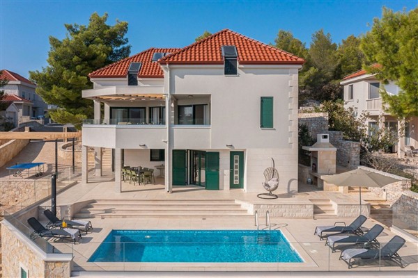Villa Seastone in Croatia