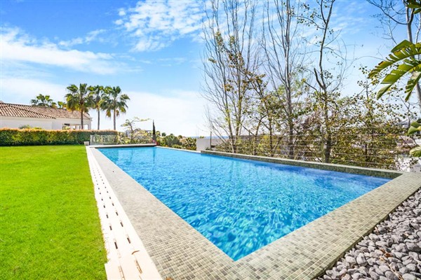 Villa Serena Golf, Marbella, Costa del Sol