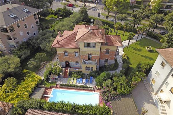 Villa Speciale in Lake Garda, Italy - Provincia di Brescia
